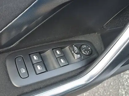 PEUGEOT 2008 ALLURE PureTech 130 CV BVM6
