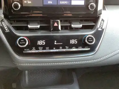 TOYOTA COROLLA TOURING SPORTS HYBRIDE MY20 184h Design