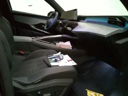 PEUGEOT 5008 GT Hybrid 145 CV e-DCS6 