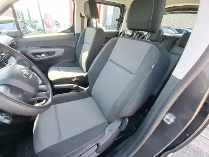 TOYOTA PROACE CITY VERSO RC22 Medium 1.2L 110 VVT-i BVM6 Dynamic