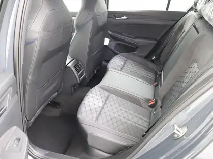 VOLKSWAGEN GOLF 1.5 eTSI EVO2 150 DSG7 R-Line Limited