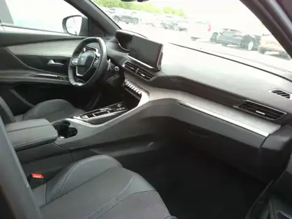 PEUGEOT 3008 GT HYBRID 225 CV E-EAT8