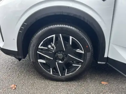 PEUGEOT 3008 GT Hybrid 145 e-DCS6