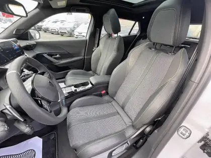 PEUGEOT 2008 GT Hybrid 145 CV e-DCS6