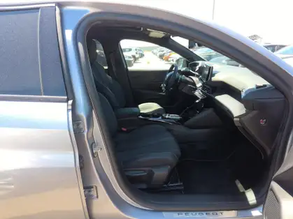 PEUGEOT 208 GT HYBRIDE 136 CV e-DCS6