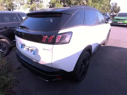 PEUGEOT 3008 GT HYBRID 225 CV E-EAT8