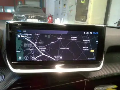 PEUGEOT 2008 ALLURE HYBRID 136 CV e-DCS6