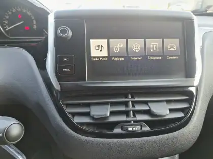 PEUGEOT 208 ACTIVE 1.2 PureTech 82 CV BVM5