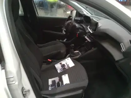 PEUGEOT 208 208 STYLE 1.2 PURETECH 75 CV BVM5