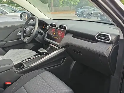 MG ZS 1.5 L Hybrid+ 197 ch Standard