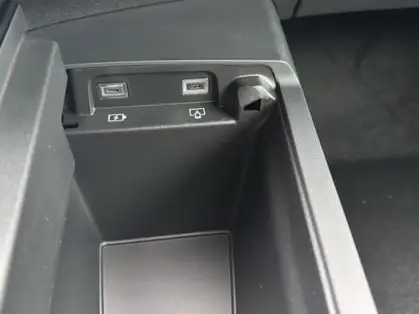 PEUGEOT 3008 GT Hybrid 145 e-DCS6