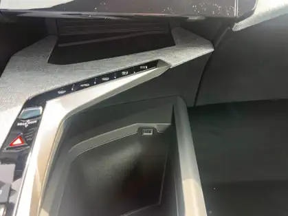 PEUGEOT 3008 ALLURE HYBRIDE 136 CV e-DCS6