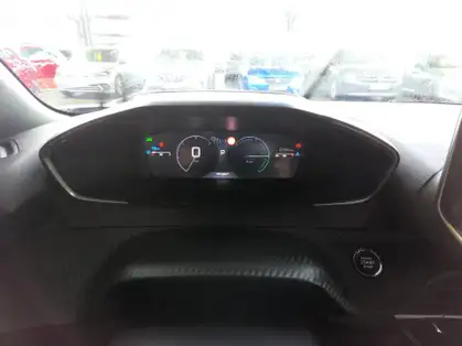 PEUGEOT 2008 ALLURE HYBRID 136 CV e-DCS6