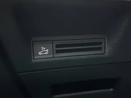 PEUGEOT 5008 GT Hybrid 145 CV e-DCS6 