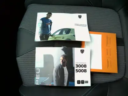 PEUGEOT 3008 ALLURE PACK Hybrid 180 CV e-EAT8 