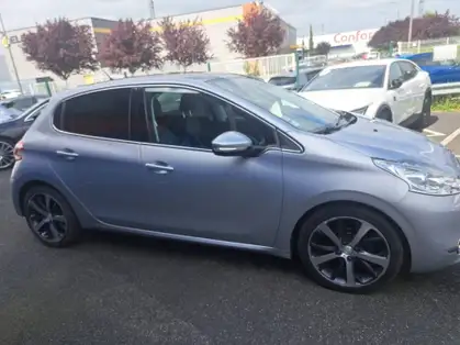 PEUGEOT 208 FELINE 1.6 VTi 120 CV BVA4