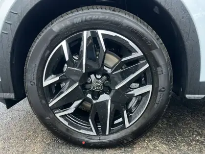 PEUGEOT 5008 GT Hybrid 145 CV e-DCS6 