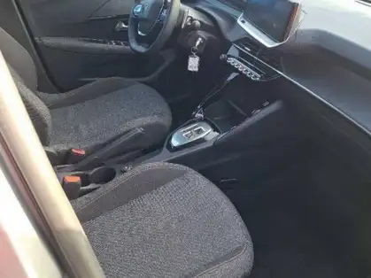 PEUGEOT 208 Hybrid 110 ch e-DCS6 Style