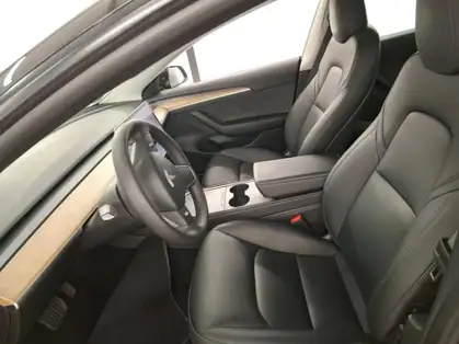 TESLA MODEL 3 Autonomie Standard PROPULSION