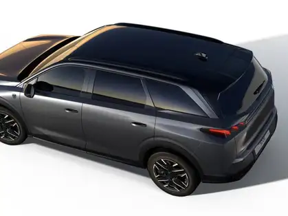 PEUGEOT 5008 GT Hybrid 145 e-DCS6