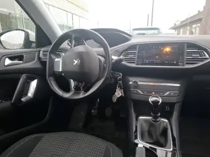 PEUGEOT 308 AFFAIRE 308 AFFAIRE PREMIUM PACK	BLUEHDI 100 S&S BVM6 