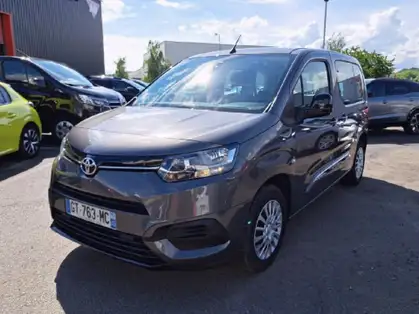 TOYOTA PROACE CITY VERSO RC22 Medium 1.2L 110 VVT-i BVM6 Dynamic