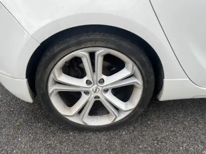 OPEL ASTRA 1.7 CDTI 110 ch FAP White Edition
