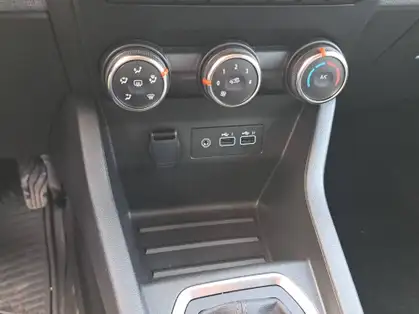 RENAULT CLIO V EVOLUTION TCe 90 CV CVT