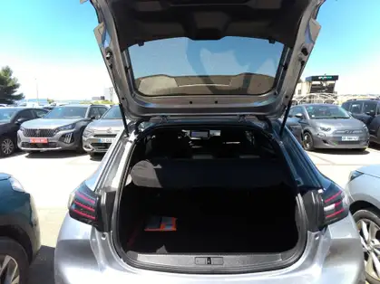 PEUGEOT 208 GT HYBRIDE 136 CV e-DCS6