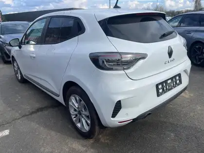 RENAULT CLIO V EVOLUTION TCe 90 CV CVT