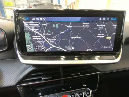 PEUGEOT 208 ALLURE Hybrid 110 CV e-DCS6 