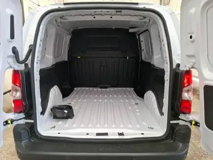 PEUGEOT PARTNER FOURGON M 1000 KG BLUEHDI 130 S&S EAT8