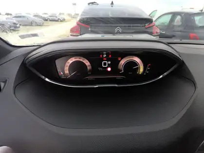 PEUGEOT 5008 GT 1.2 HYBRID 136 CV E-DCS6