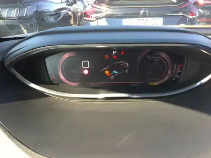 PEUGEOT 5008 GT 1.2 HYBRID 136 CV E-DCS6