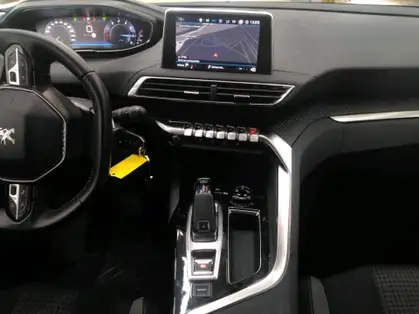 PEUGEOT 3008 Puretech 130ch S&S EAT8 Active Business