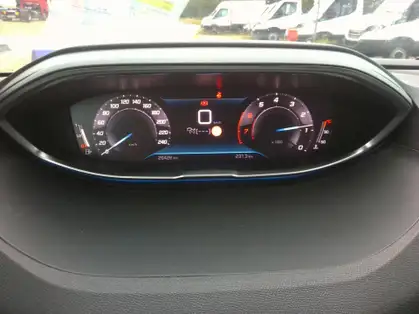 PEUGEOT 5008 ALLURE PACK 1.2 PURETECH 130 CV BVM6