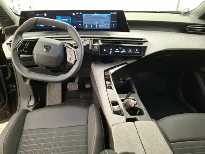 PEUGEOT 3008 ALLURE 73 kWh 210 CV 