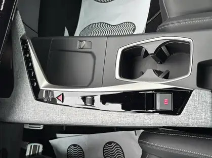 PEUGEOT 3008 GT Hybrid 145 e-DCS6