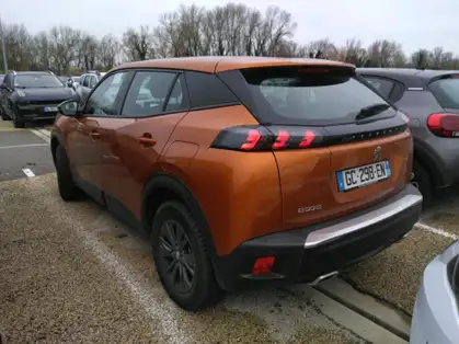PEUGEOT 2008 PureTech 130 S&S EAT8 Active Business