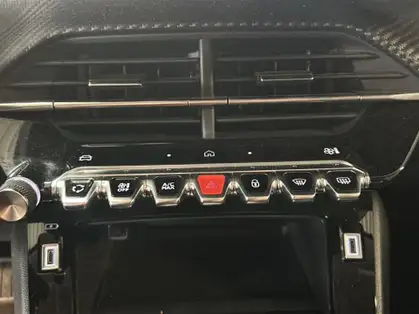 PEUGEOT 208 ALLURE HYBRID 100 CV E-DCS6