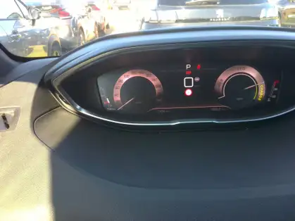 PEUGEOT 5008 GT 1.2 HYBRID 136 CV E-DCS6