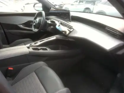 PEUGEOT 5008 ALLURE Hybrid 145 CV e-DCS6 