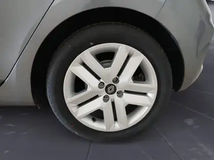 RENAULT CLIO V EVOLUTION E-Tech full hybrid 145 CV 