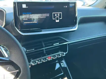 PEUGEOT 2008 GT Hybrid 145 CV e-DCS6 