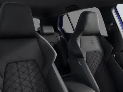 VOLKSWAGEN GOLF R-LINE EDITION 1.5 eTSI EVO2 150 DSG7 