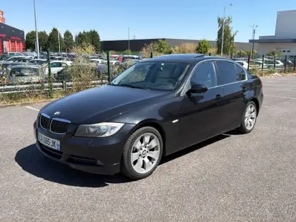 BMW SERIE 3 E90 330i 272ch Luxe A