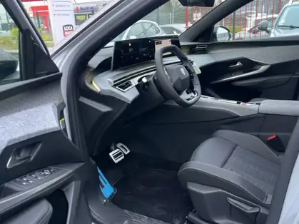 PEUGEOT 5008 GT Hybrid 145 CV e-DCS6 