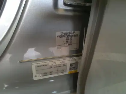 PEUGEOT 208 ALLURE HYBRID 100 CV E-DCS6