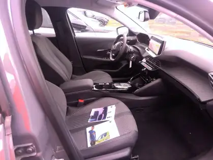 PEUGEOT 208 ALLURE HYBRID 100 CV E-DCS6