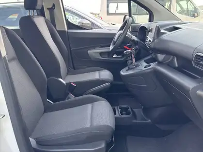 TOYOTA PROACE CITY VERSO Medium 1.2L 110  VVT-i BVM6 Dynamic